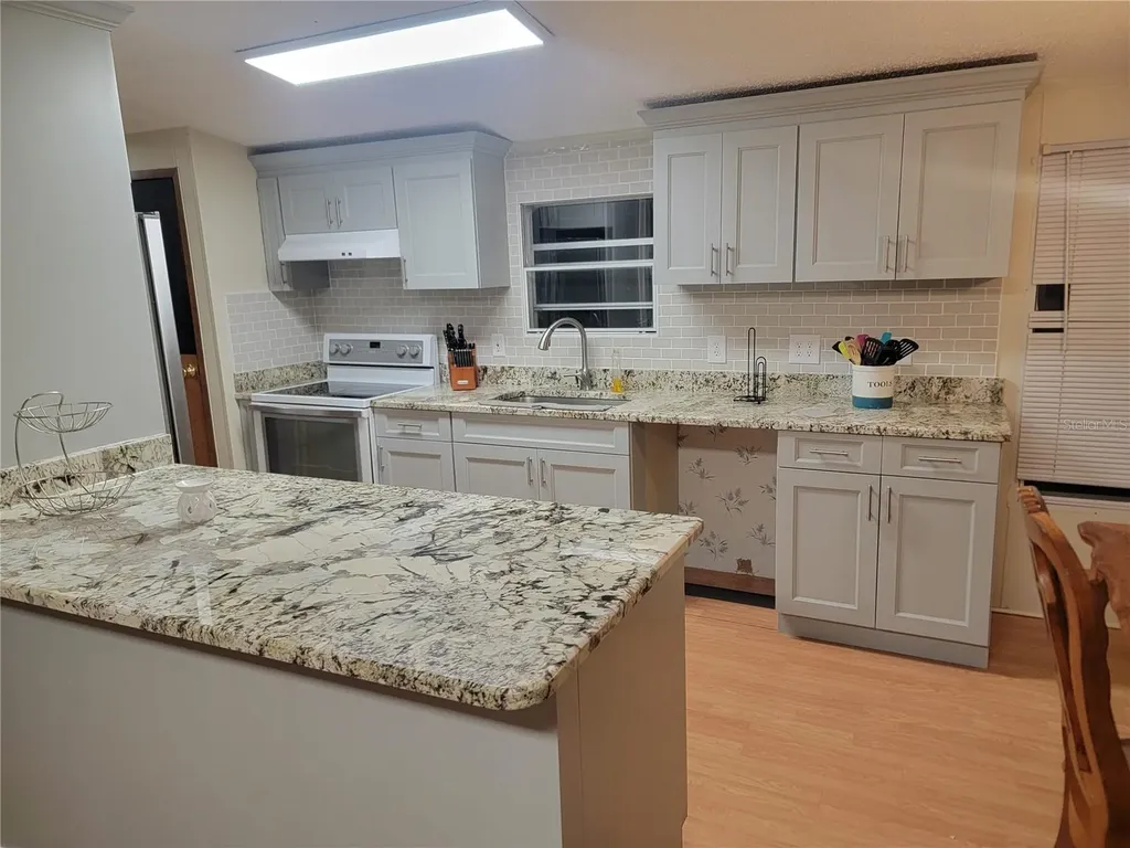 5823 Barry Lane Tampa FL 33634