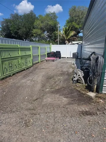 5823 Barry Lane Tampa FL 33634
