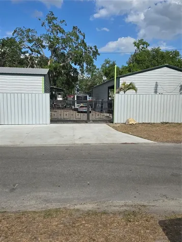 5823 Barry Lane Tampa FL 33634