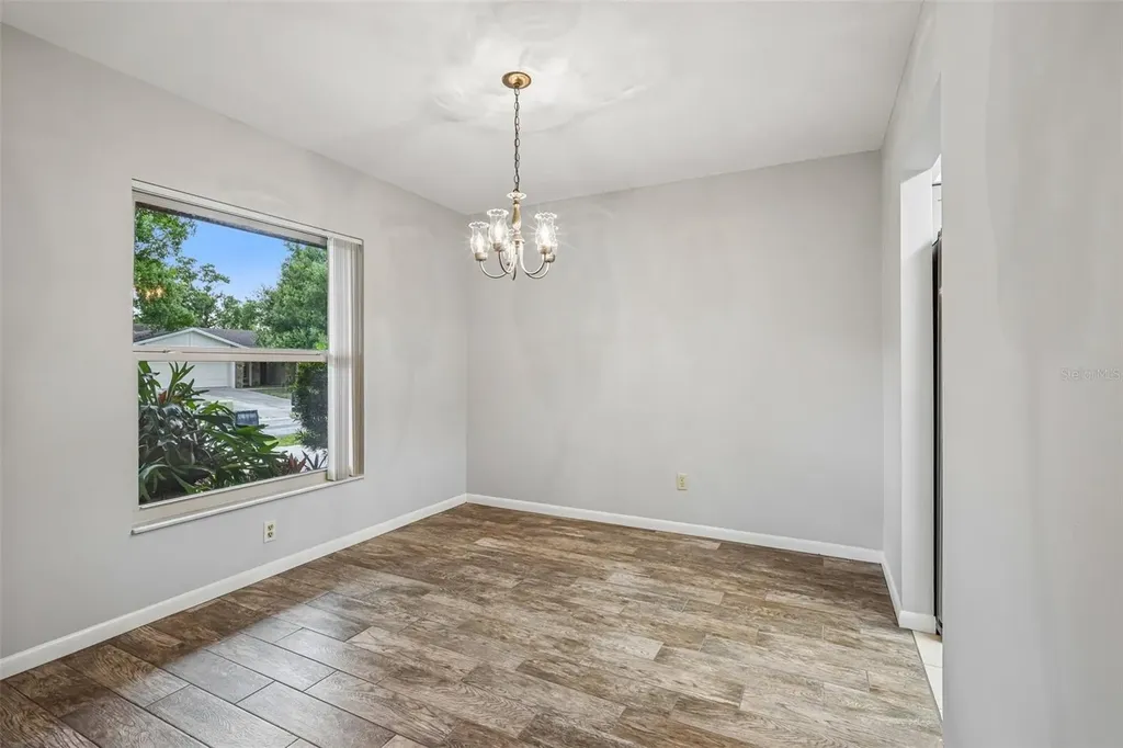3718 Sand Pebble Drive Valrico FL 33596