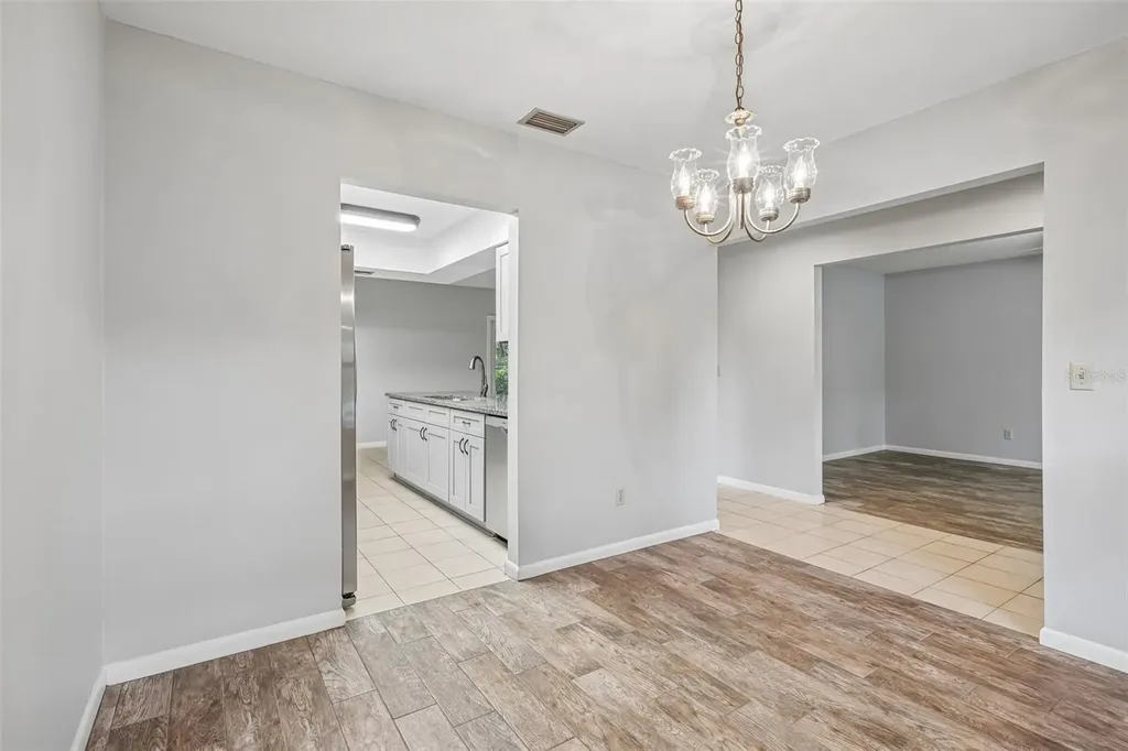 3718 Sand Pebble Drive Valrico FL 33596