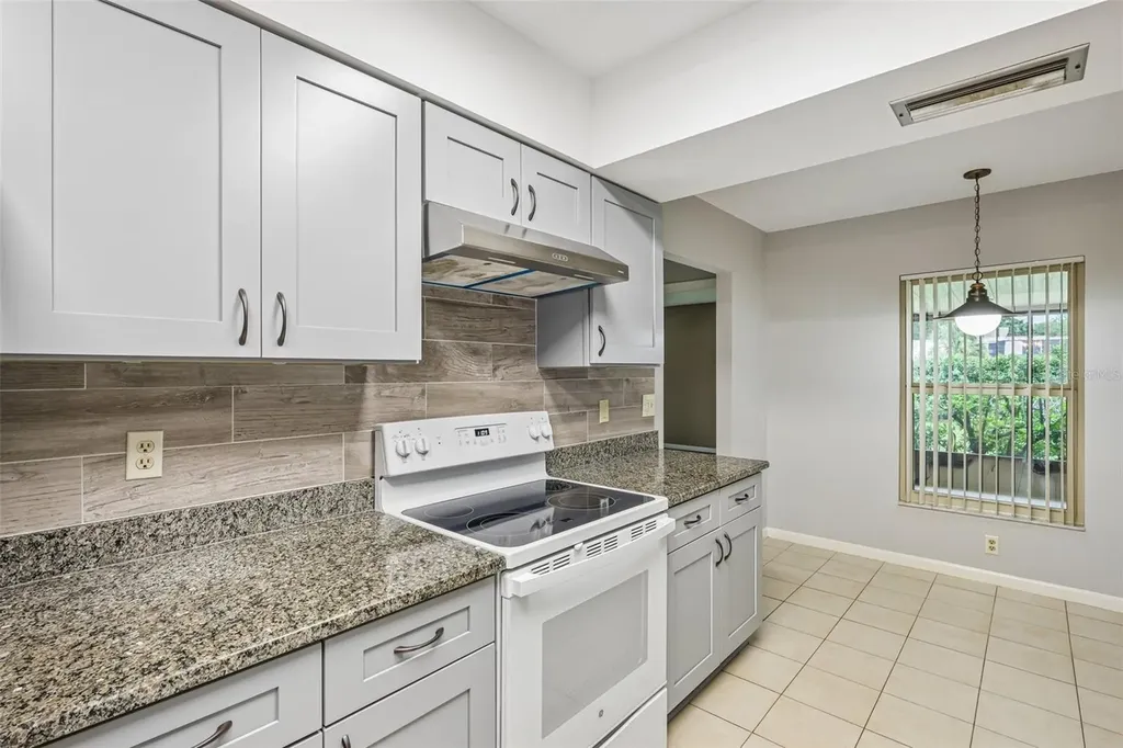 3718 Sand Pebble Drive Valrico FL 33596