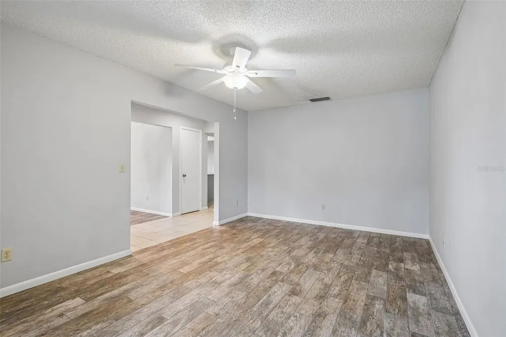 3718 Sand Pebble Drive Valrico FL 33596