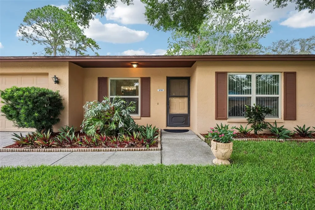 3718 Sand Pebble Drive Valrico FL 33596