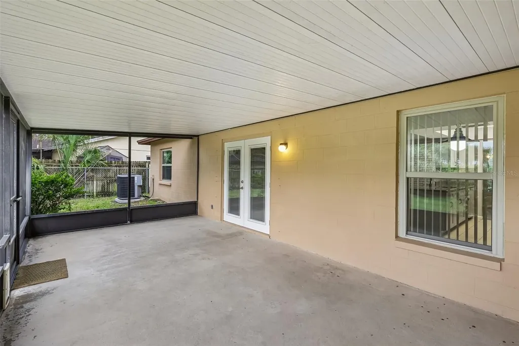3718 Sand Pebble Drive Valrico FL 33596