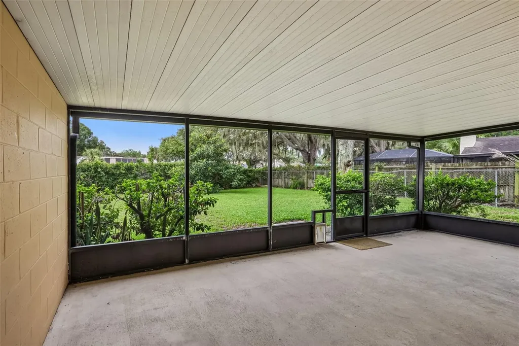 3718 Sand Pebble Drive Valrico FL 33596
