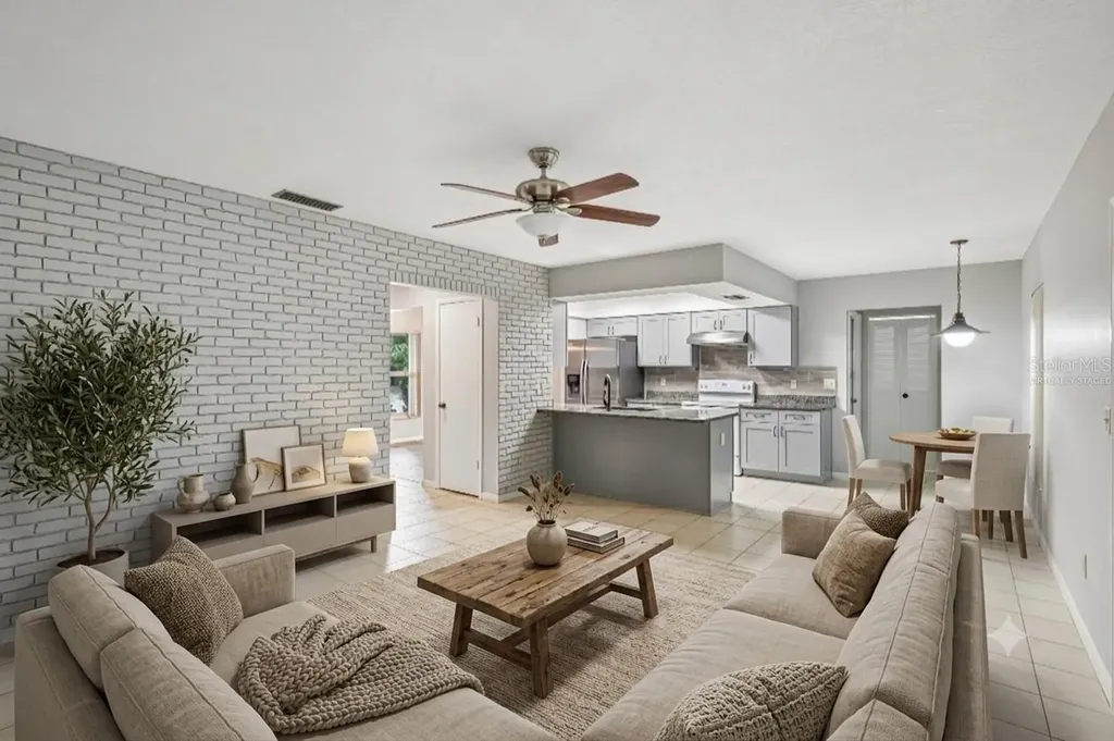 3718 Sand Pebble Drive Valrico FL 33596