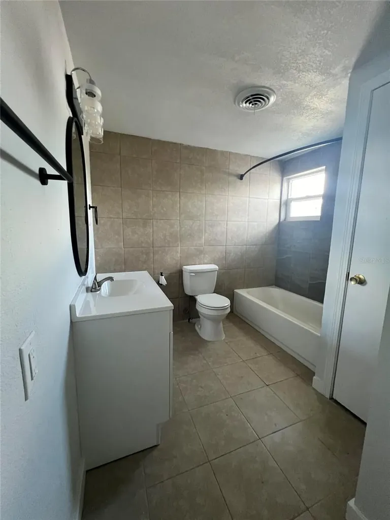 744 Lemon Avenue Sebring FL 33870