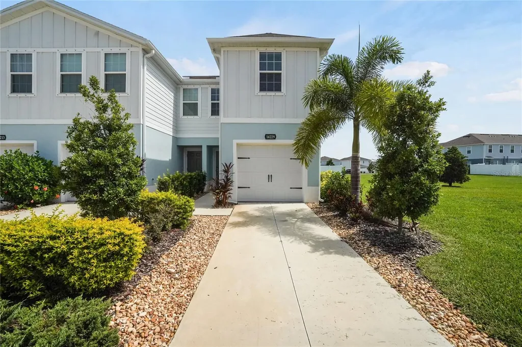 14229 Crimson Avenue Bradenton FL 34211