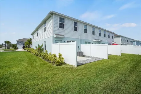 14229 Crimson Avenue Bradenton FL 34211