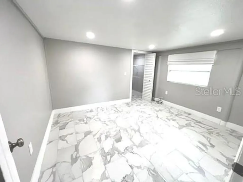 5750 10th Street N St Petersburg FL 33703