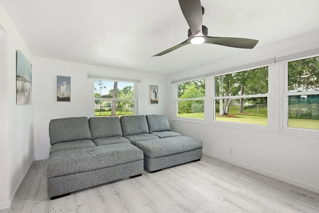 601 Shore Drive E Oldsmar FL 34677