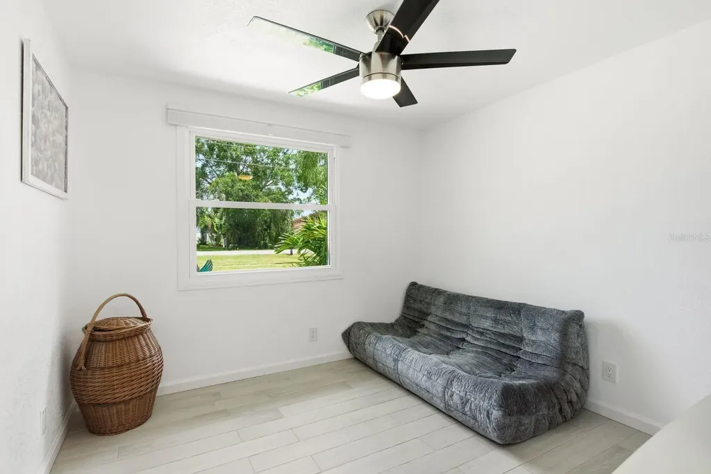 601 Shore Drive E Oldsmar FL 34677