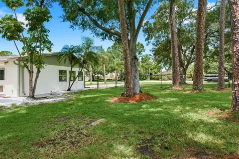 601 Shore Drive E Oldsmar FL 34677