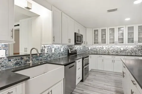 601 Shore Drive E Oldsmar FL 34677