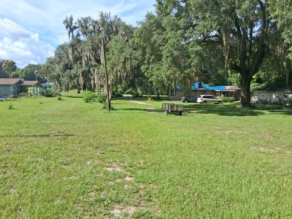 5741 NW 191st Place Reddick FL 32686