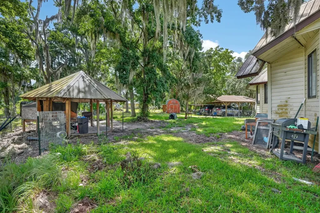 110 W Palm Avenue Crescent City FL 32112