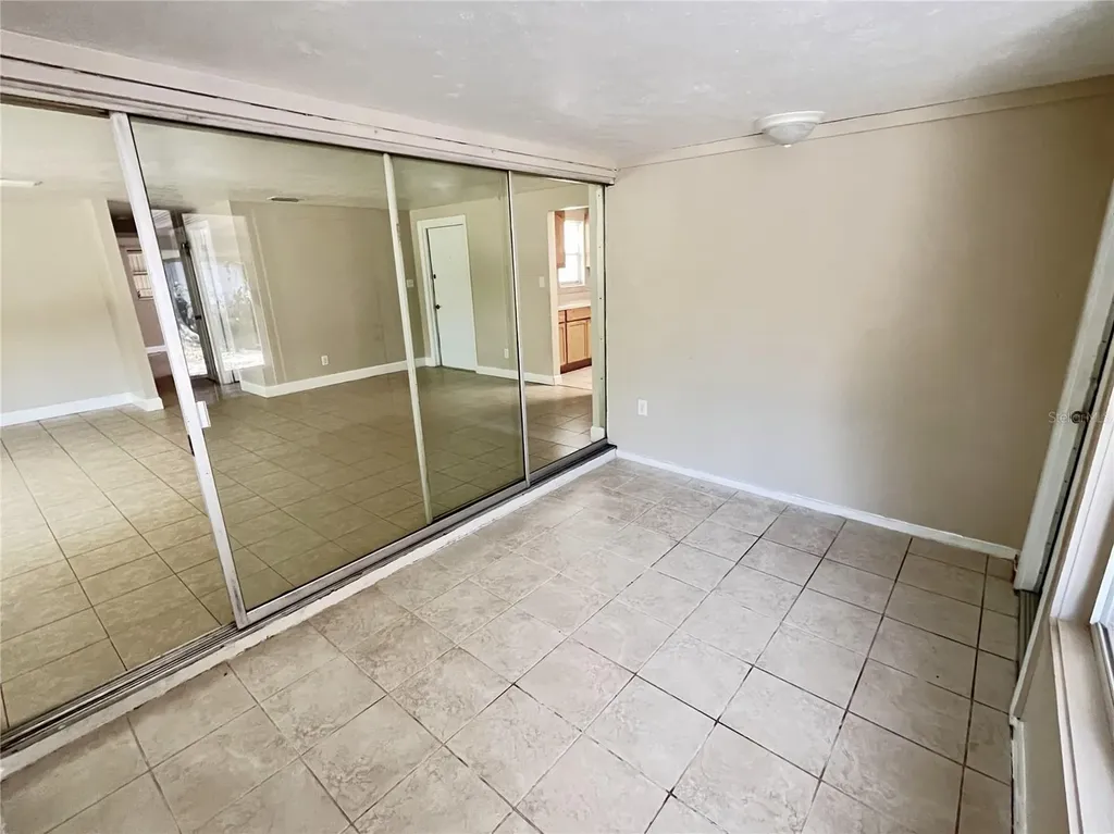 712 67th Avenue W Bradenton FL 34207