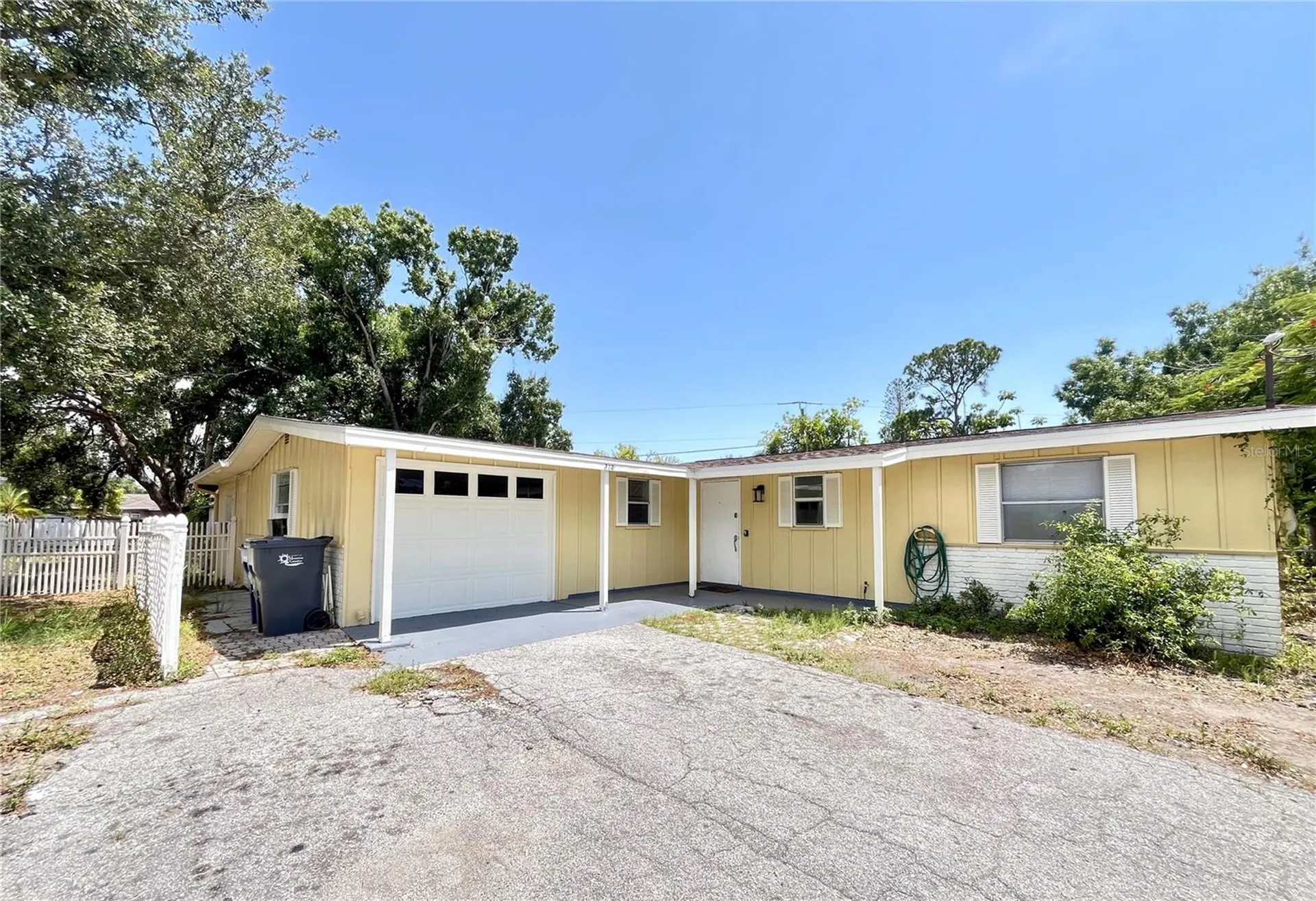 712 67th Avenue W Bradenton FL 34207