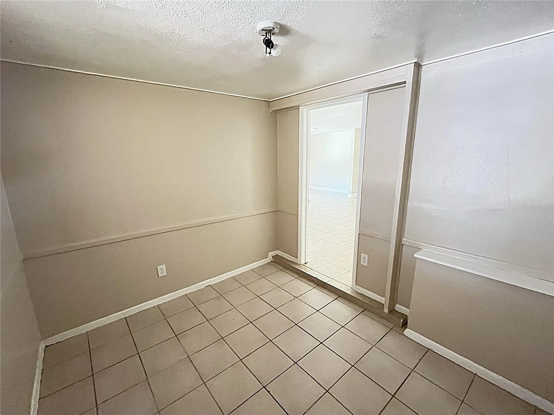 712 67th Avenue W Bradenton FL 34207