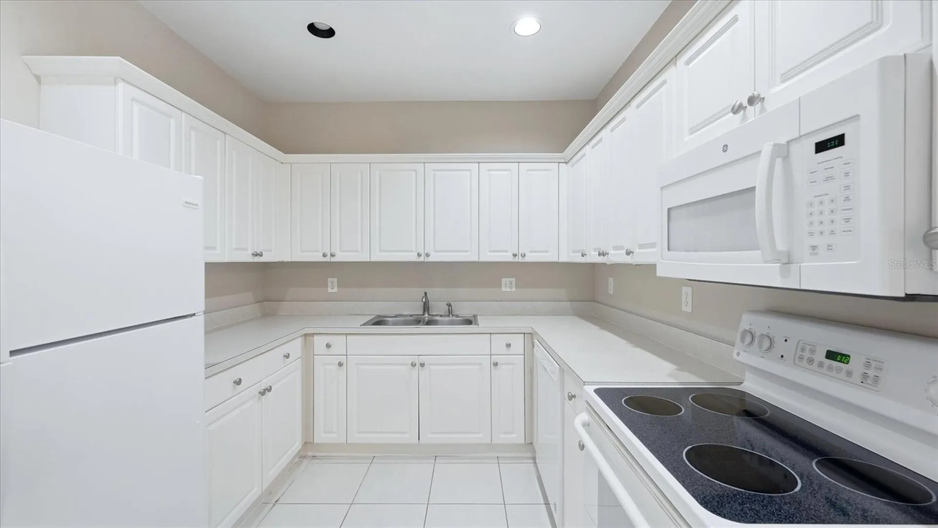 3958 Mediterranea Circle Sarasota FL 34233