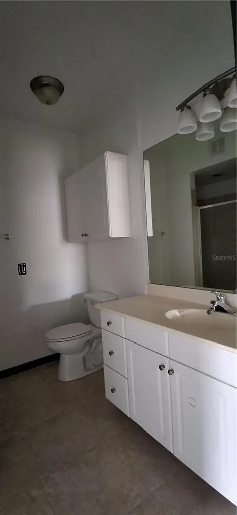 8539 Gate Parkway W Jacksonville FL 32216
