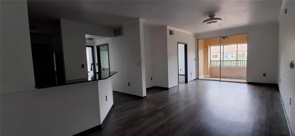 8539 Gate Parkway W Jacksonville FL 32216