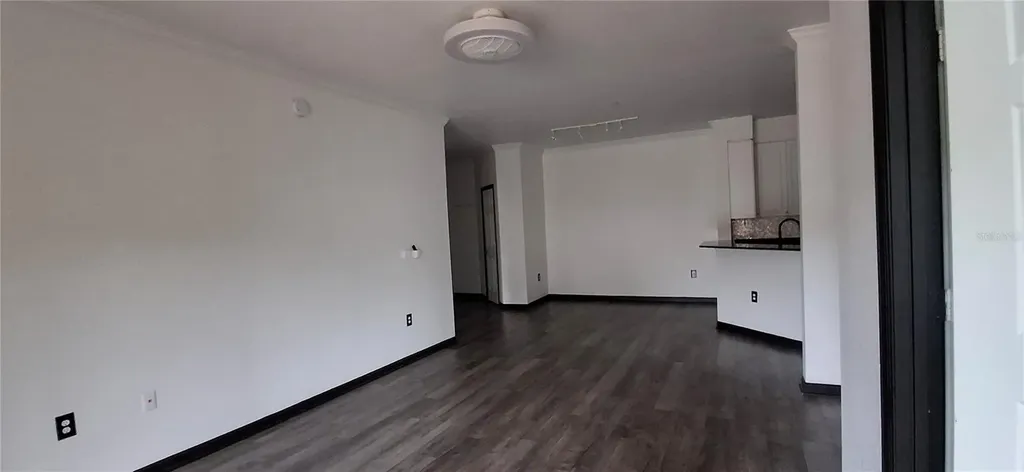 8539 Gate Parkway W Jacksonville FL 32216