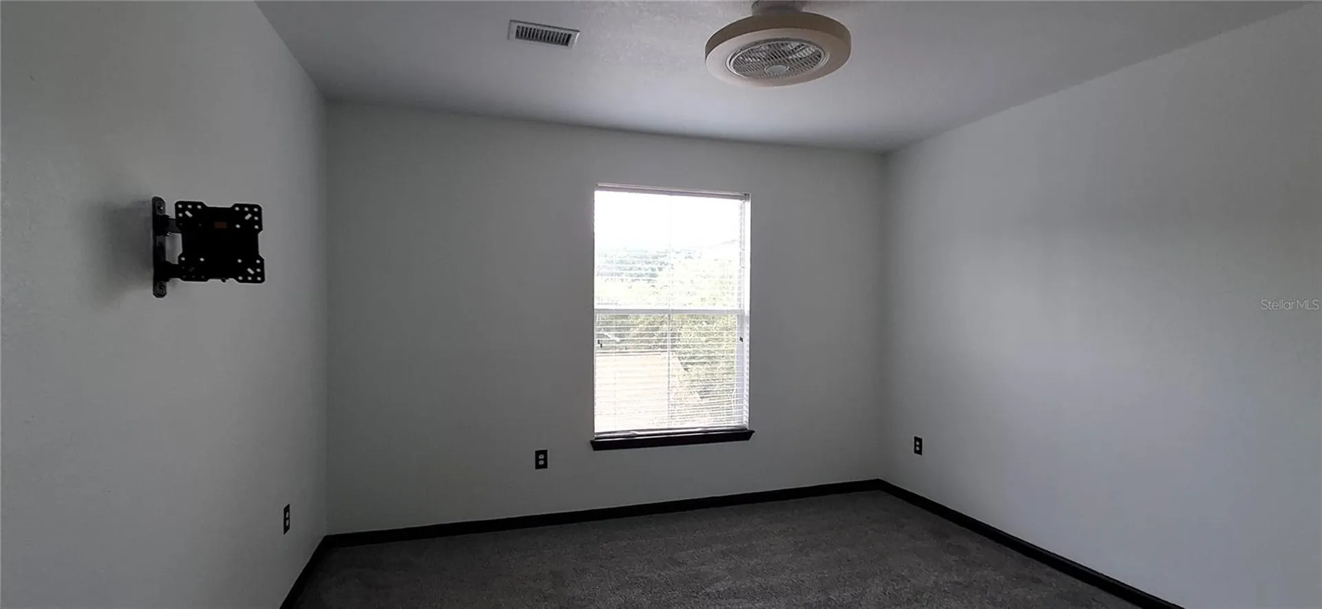 8539 Gate Parkway W Jacksonville FL 32216