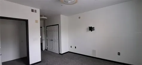 8539 Gate Parkway W Jacksonville FL 32216