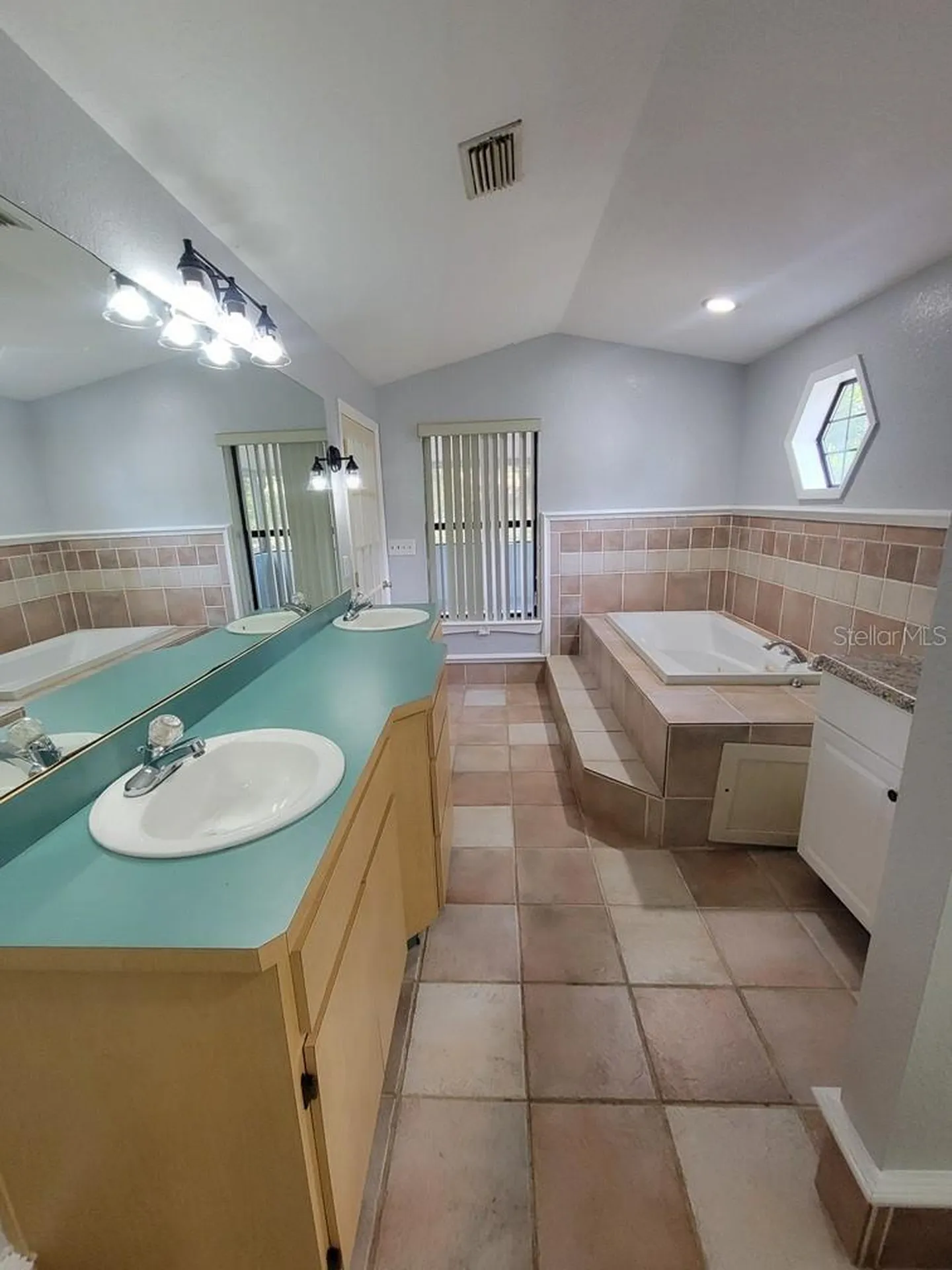 11633 Fox Run Port Richey FL 34668