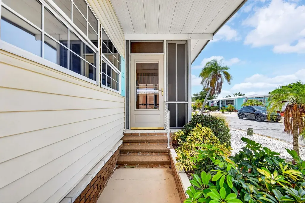 37 Caballo Way Bradenton FL 34209