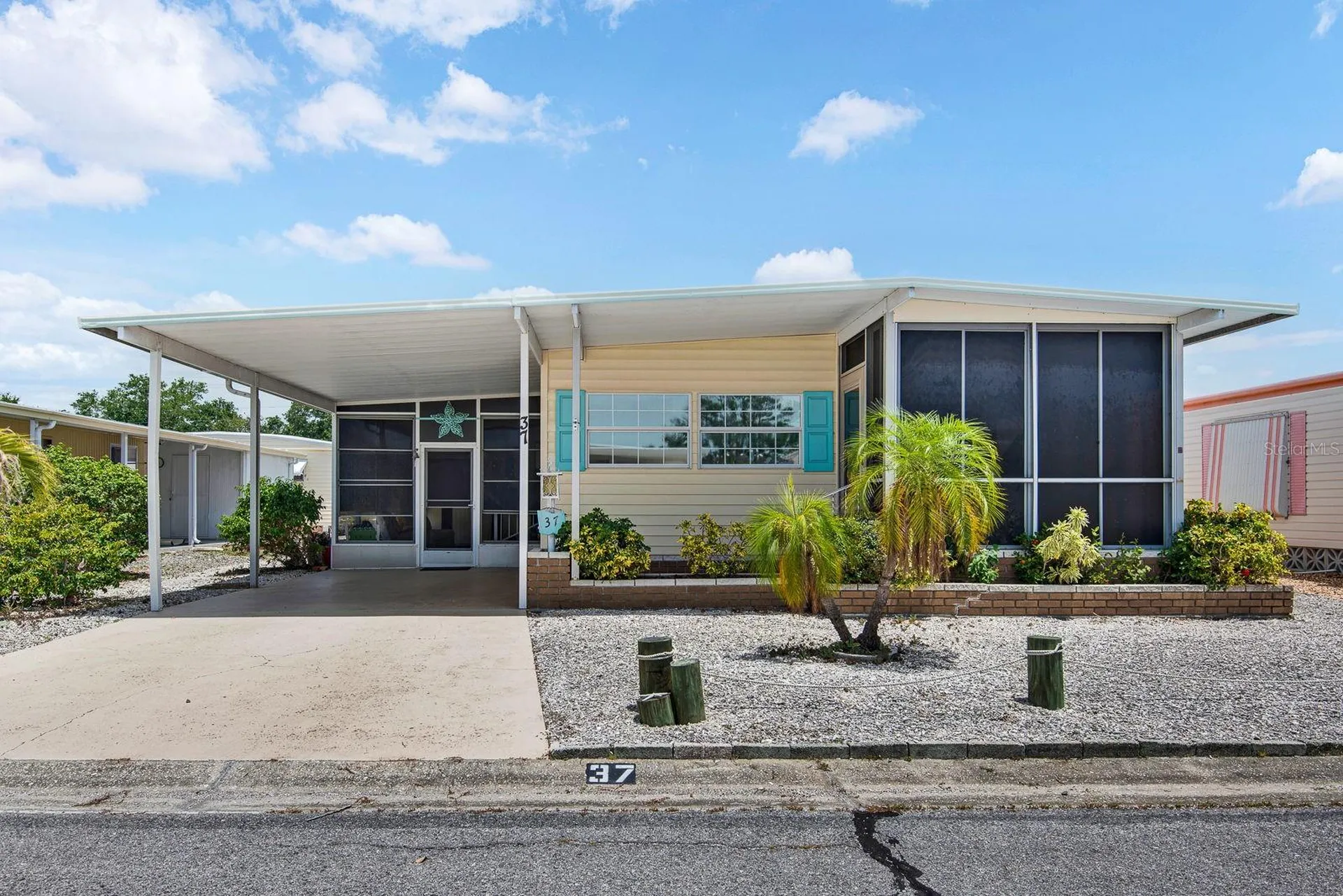 37 Caballo Way Bradenton FL 34209