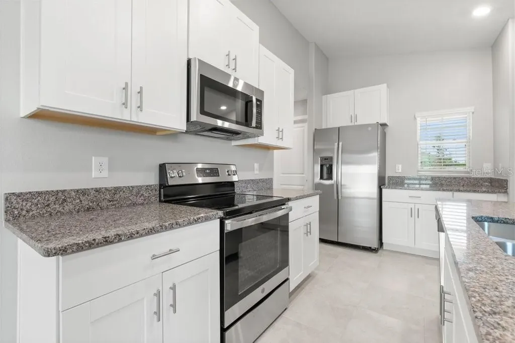 7110 Amelia Cove Court Sun City Center FL 33573