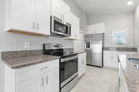 7110 Amelia Cove Court Sun City Center FL 33573