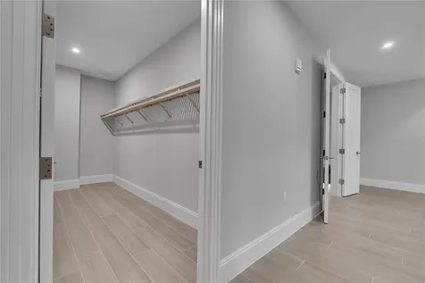 70 Avenida Veneccia Sarasota FL 34242
