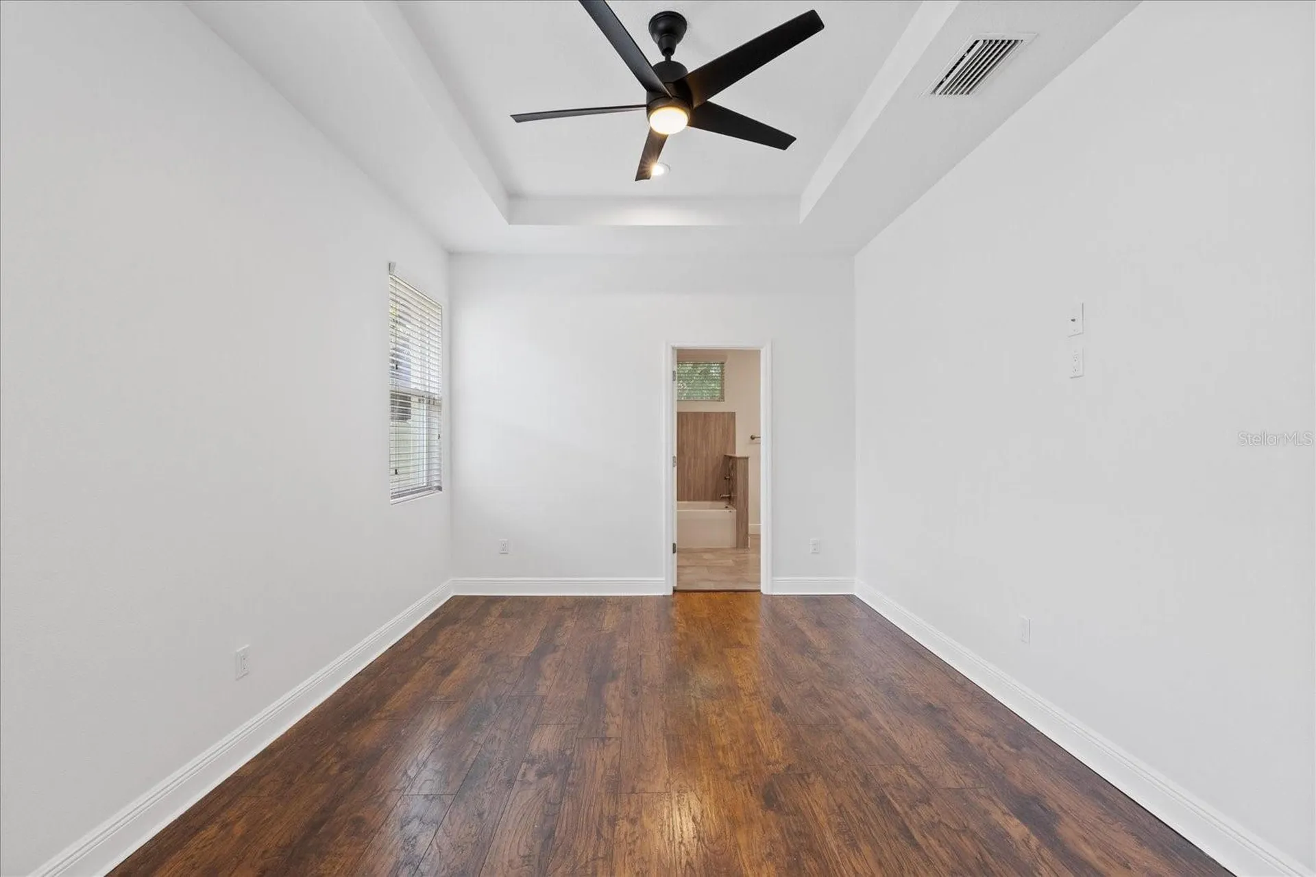 2901 W Collins Street Tampa FL 33607