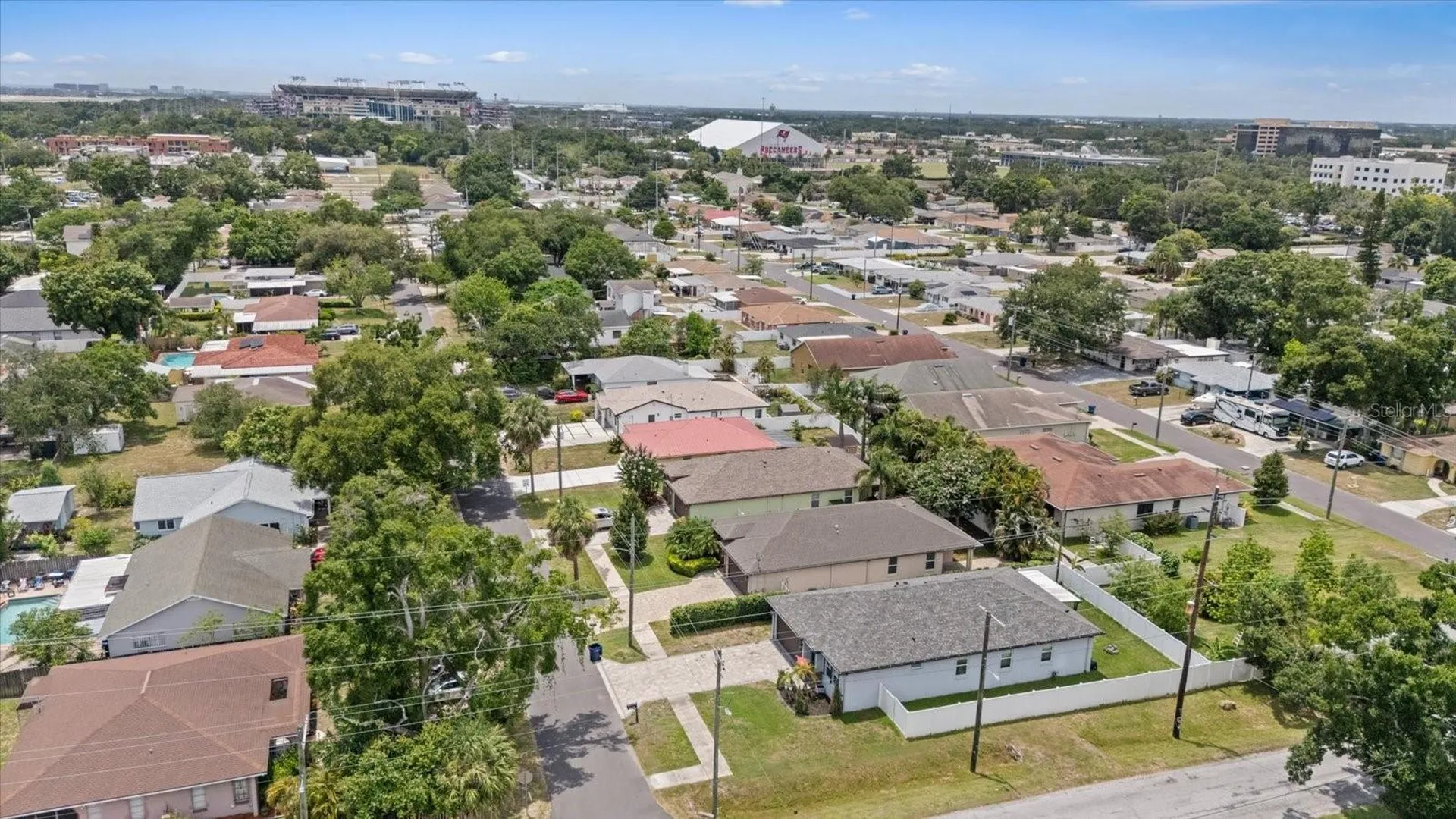 2901 W Collins Street Tampa FL 33607