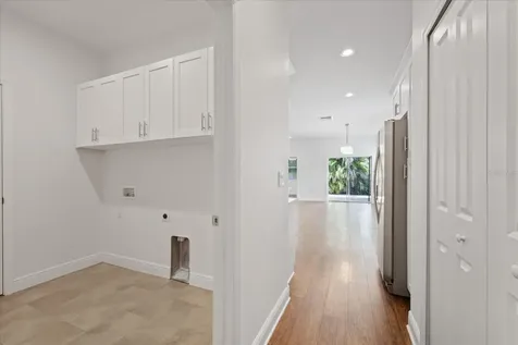 2901 W Collins Street Tampa FL 33607