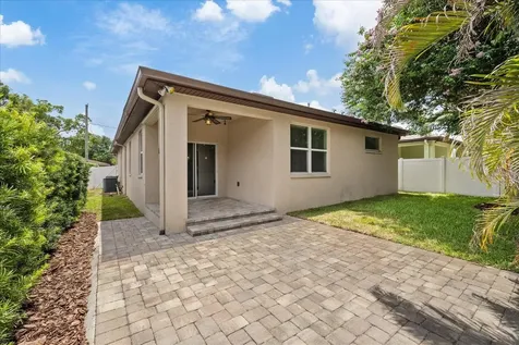 2901 W Collins Street Tampa FL 33607