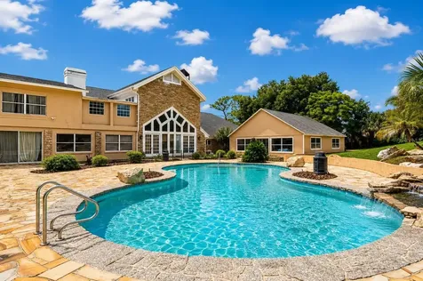 1041 Sweetwater Club Boulevard Longwood FL 32779