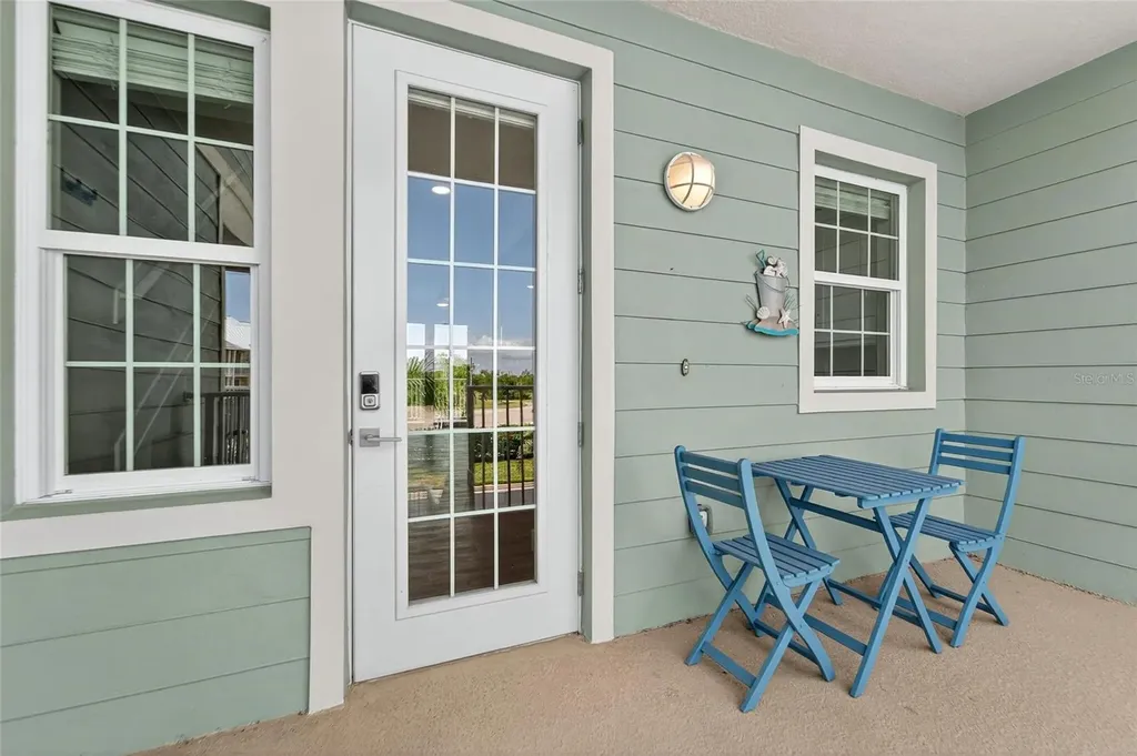 3266 Mangrove Point Drive Ruskin FL 33570