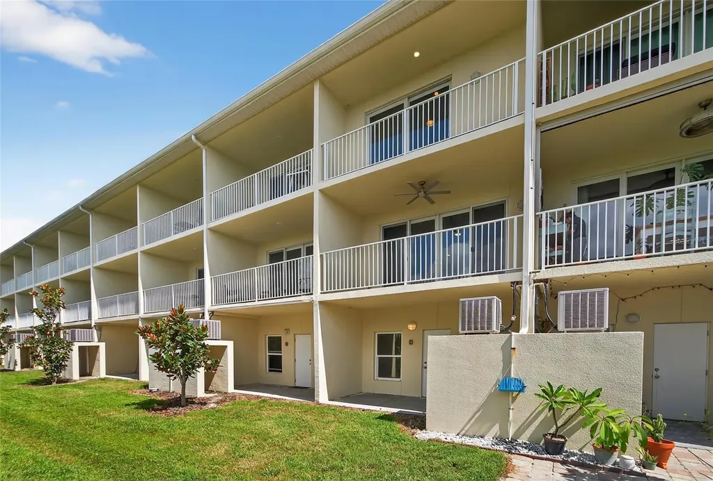 3266 Mangrove Point Drive Ruskin FL 33570