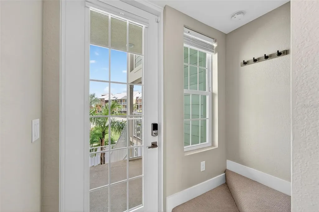 3266 Mangrove Point Drive Ruskin FL 33570