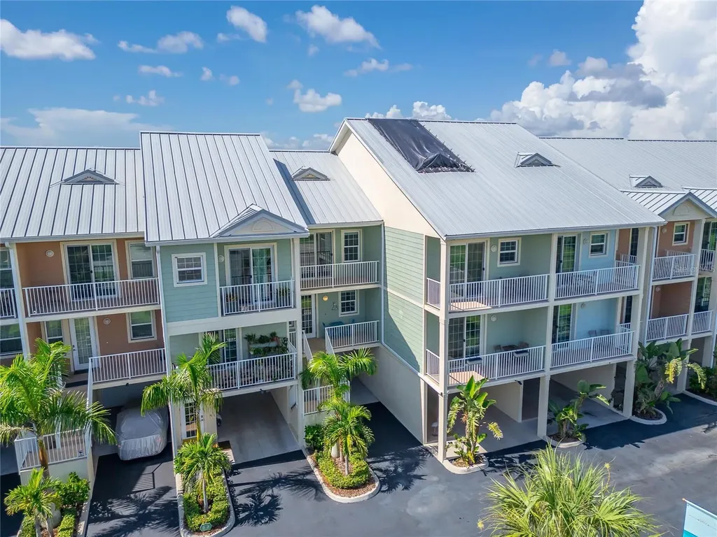 3266 Mangrove Point Drive Ruskin FL 33570