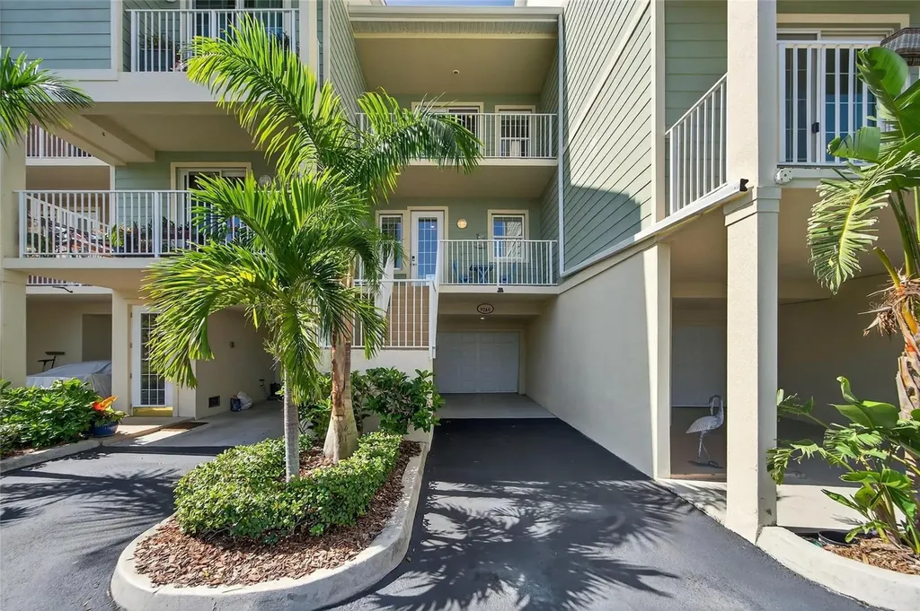 3266 Mangrove Point Drive Ruskin FL 33570