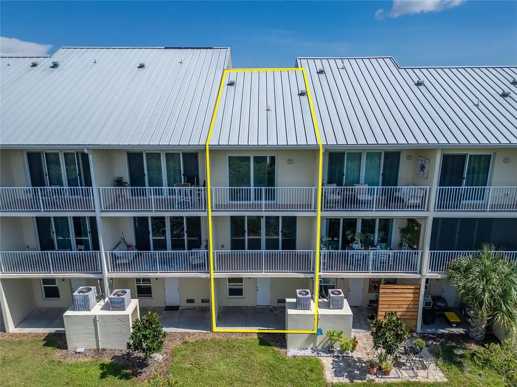 3266 Mangrove Point Drive Ruskin FL 33570