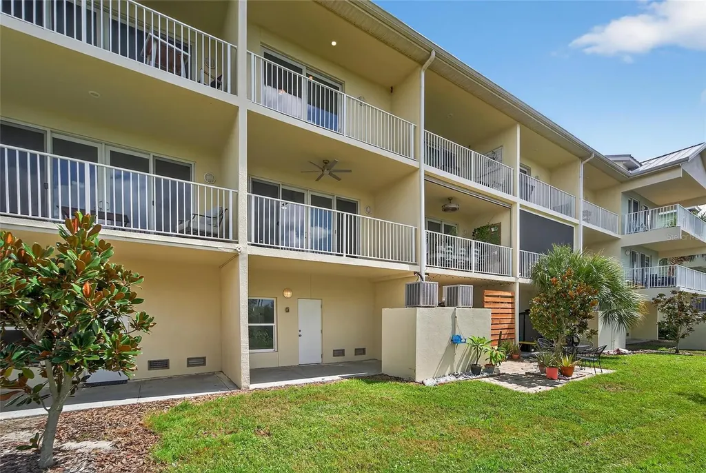 3266 Mangrove Point Drive Ruskin FL 33570