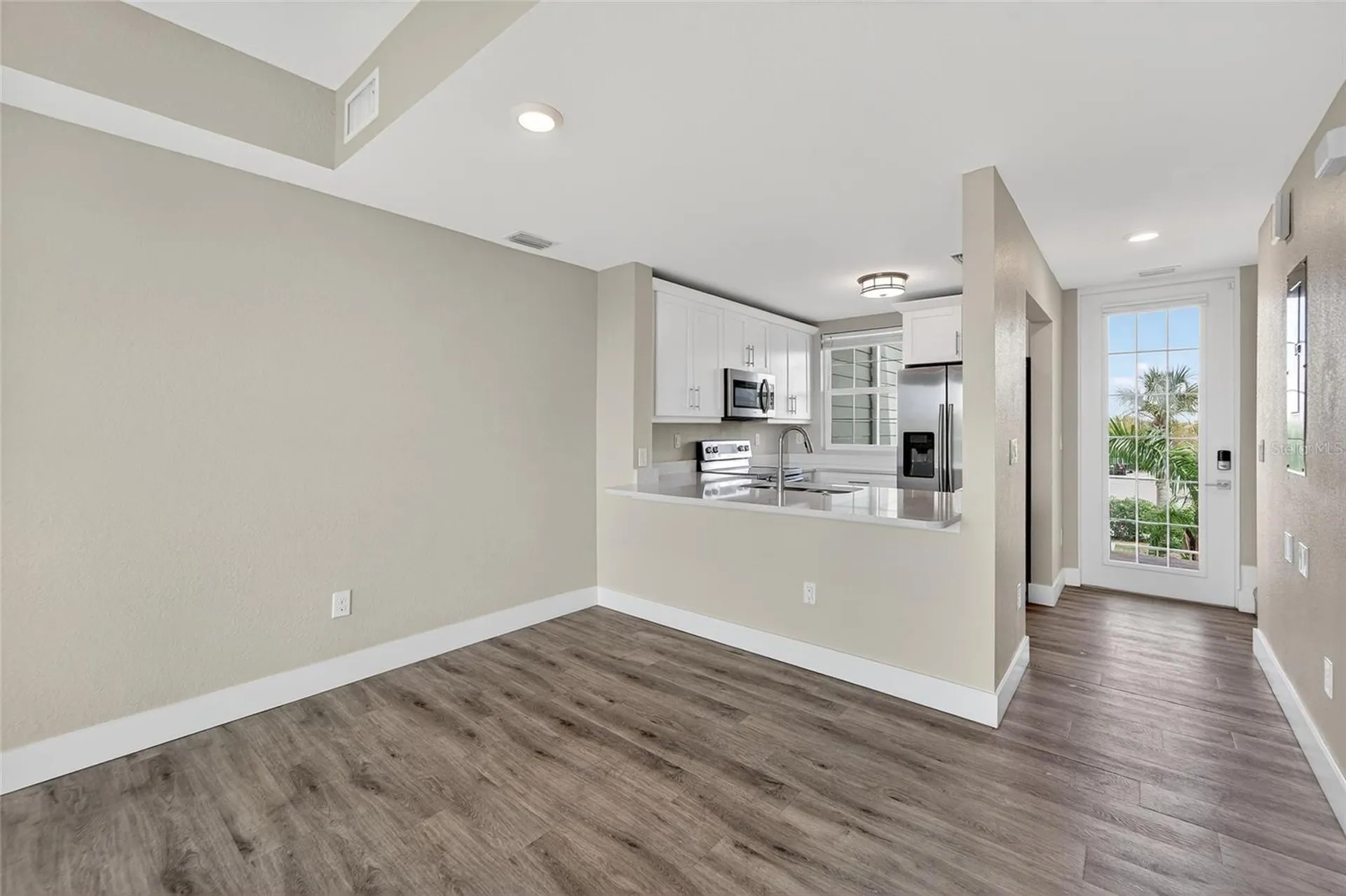 3266 Mangrove Point Drive Ruskin FL 33570