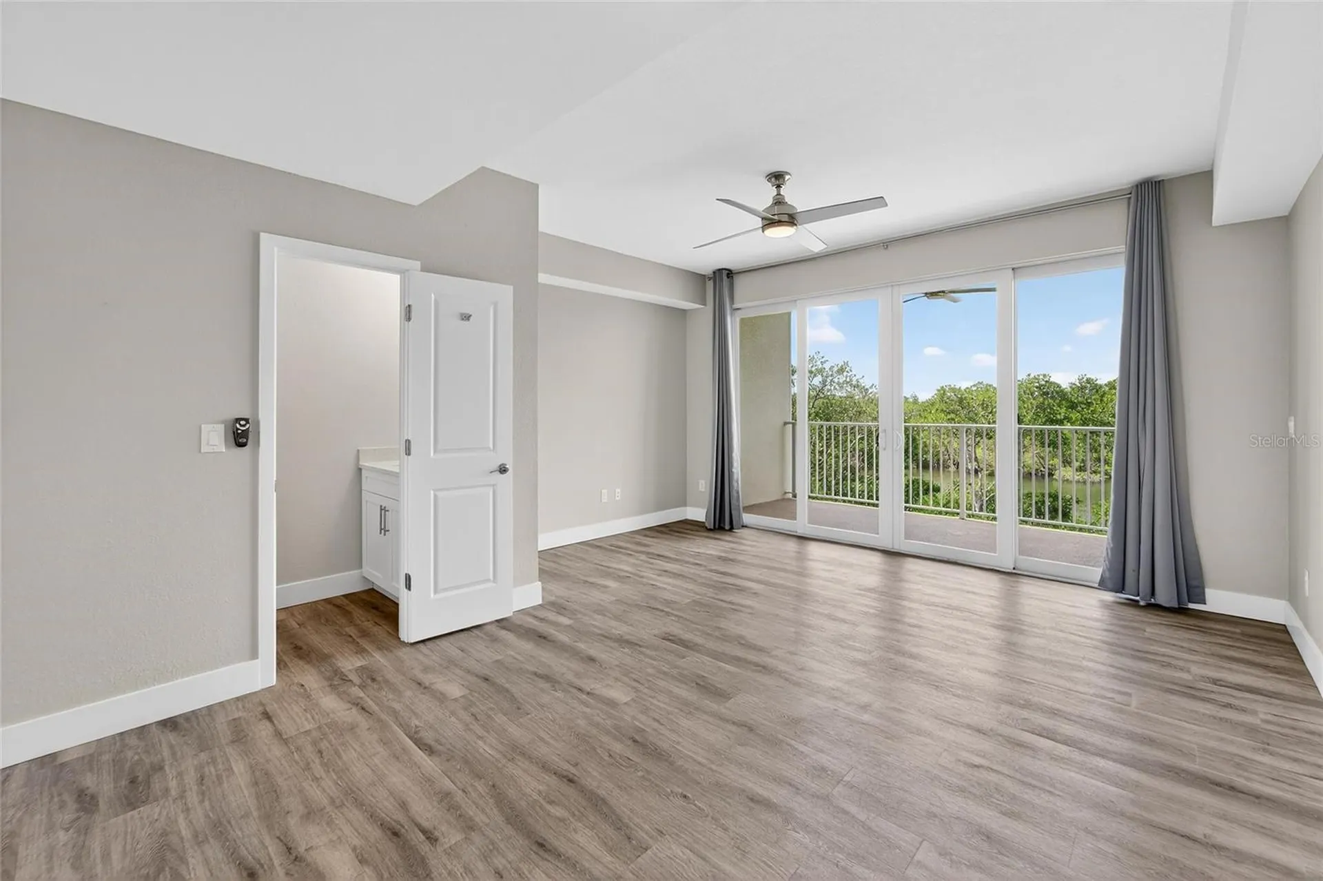 3266 Mangrove Point Drive Ruskin FL 33570